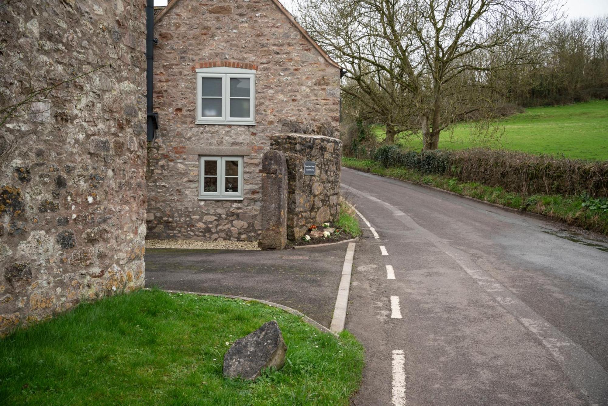 Wavering Axbridge Exterior photo